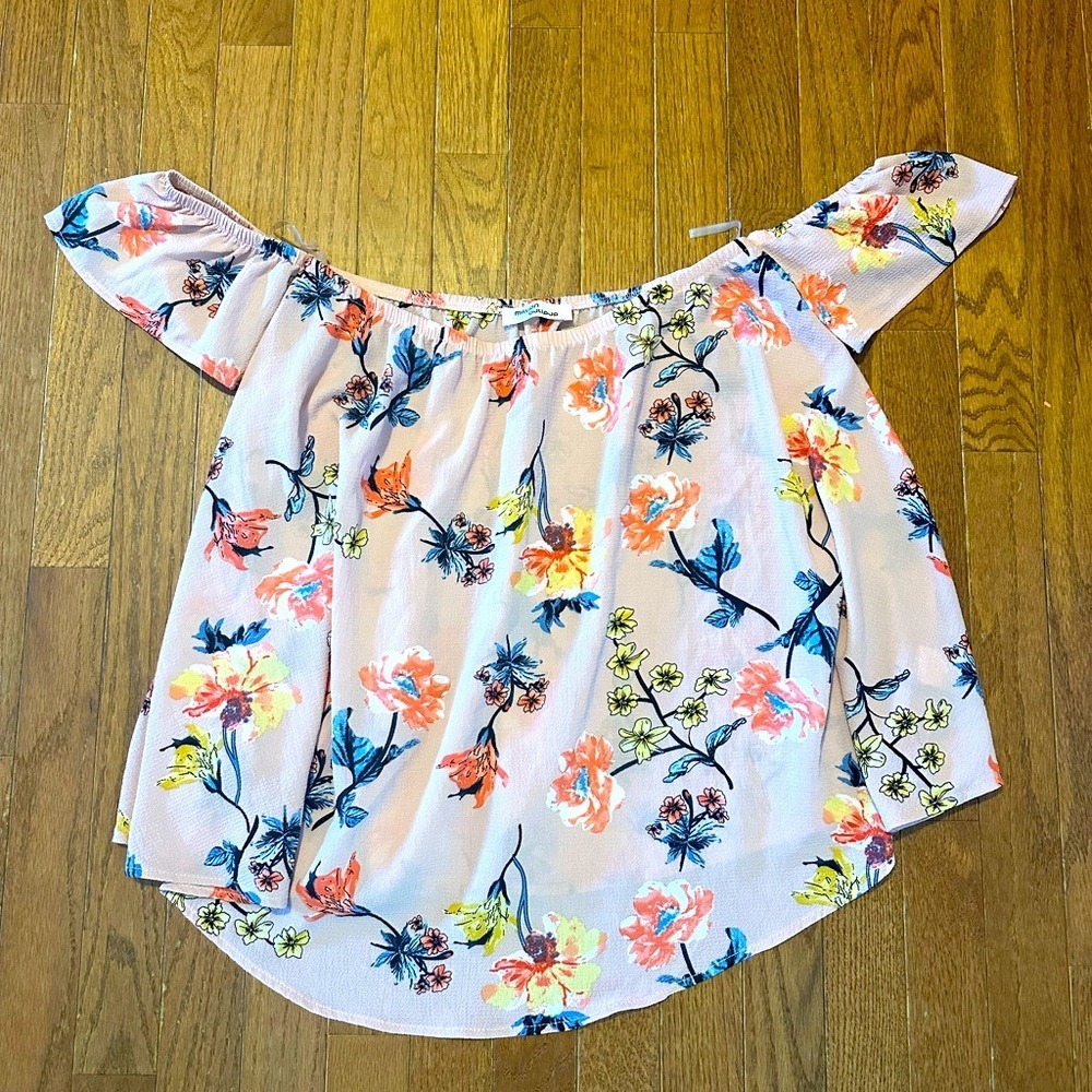 Million Bullpup‎ Boutique flowy top Trendsetters Size Medium pink floral